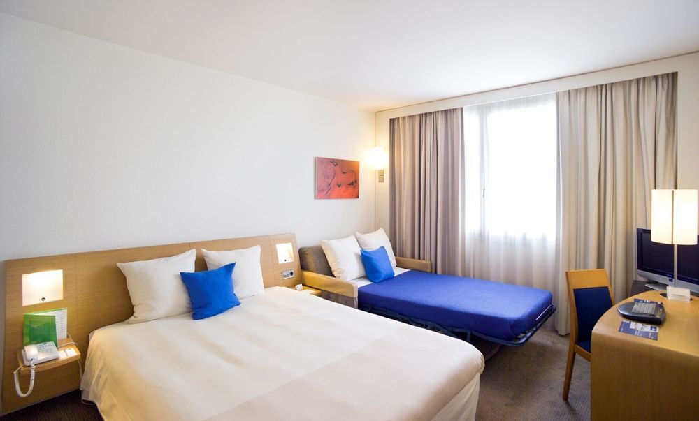 Ibis Cornella Hotel Cornella de Llobregat Luaran gambar